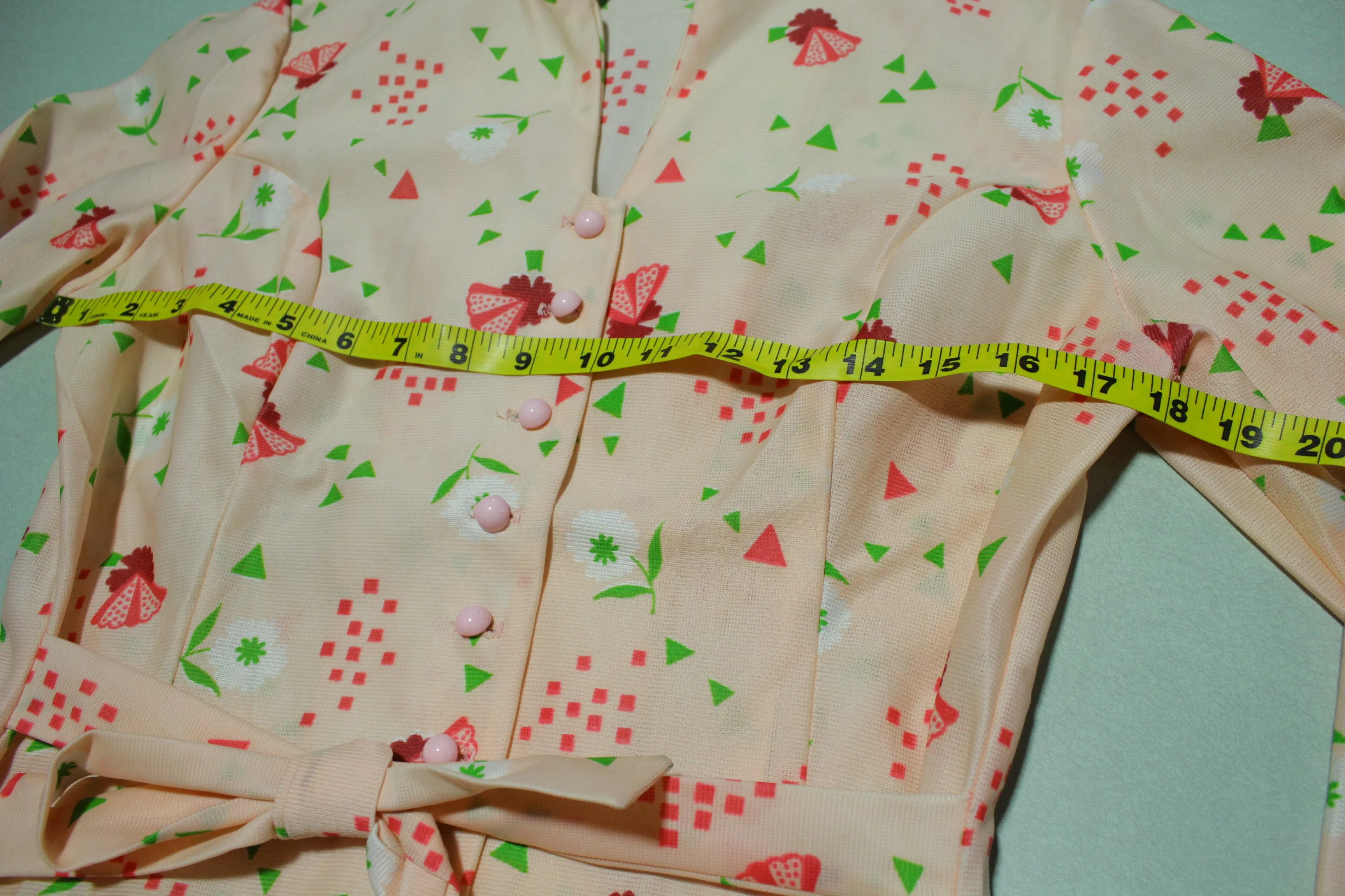 1970s Montgomery Ward Strawberry Vintage Dress