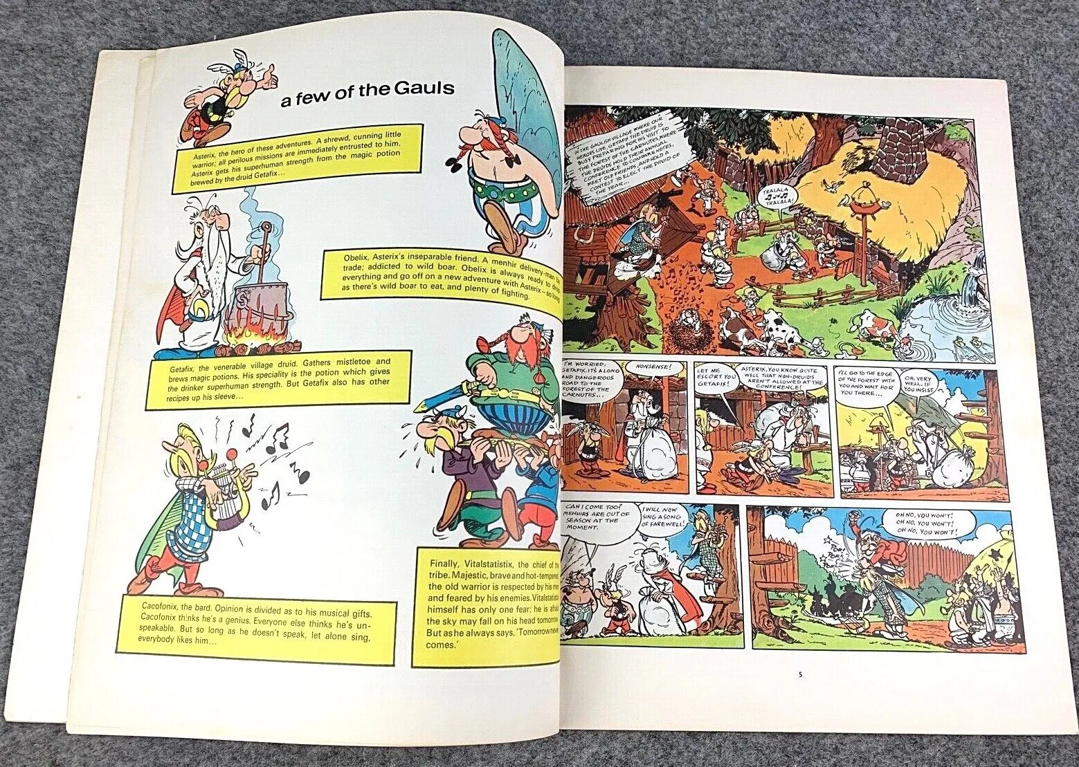 Asterix & the Goths - 1970s Hodder/Dargaud UK Edition Paperback Book Uderzo