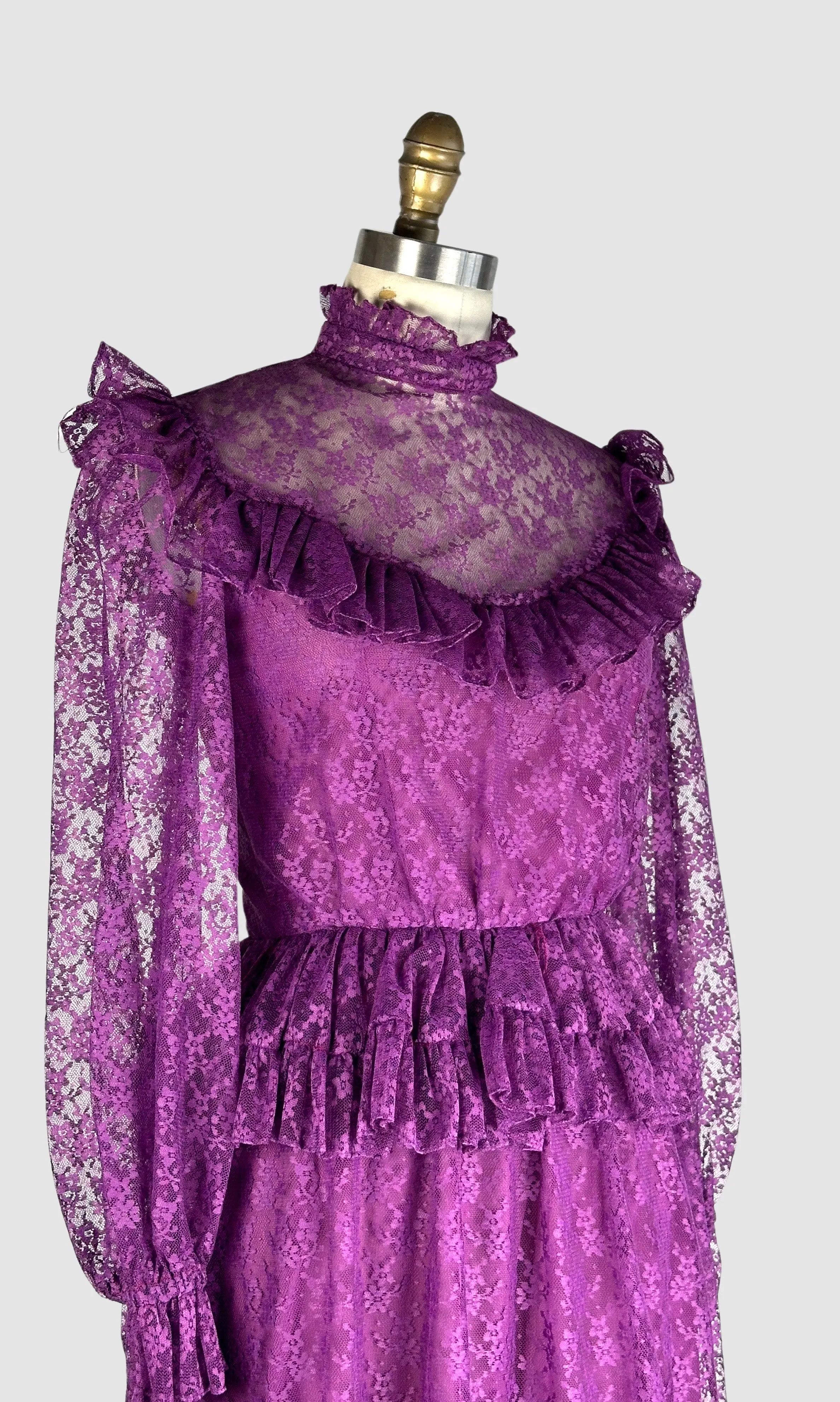 PRAIRIE TALE 70s Purple Chantilly Lace Granny  Dress  Small